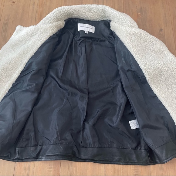 Cupcakes and Cashmere Jacket Women’s Size Small Faux Leather Sherpa Collar Zip - Picture 6 of 7